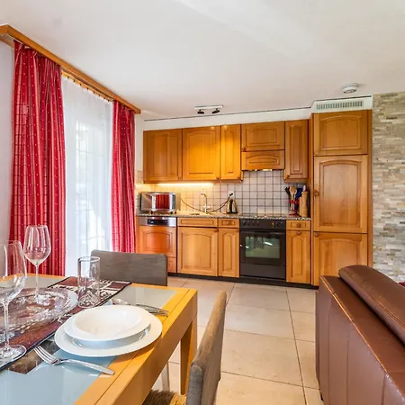 Charming Alpin Violett Apartment Zermatt