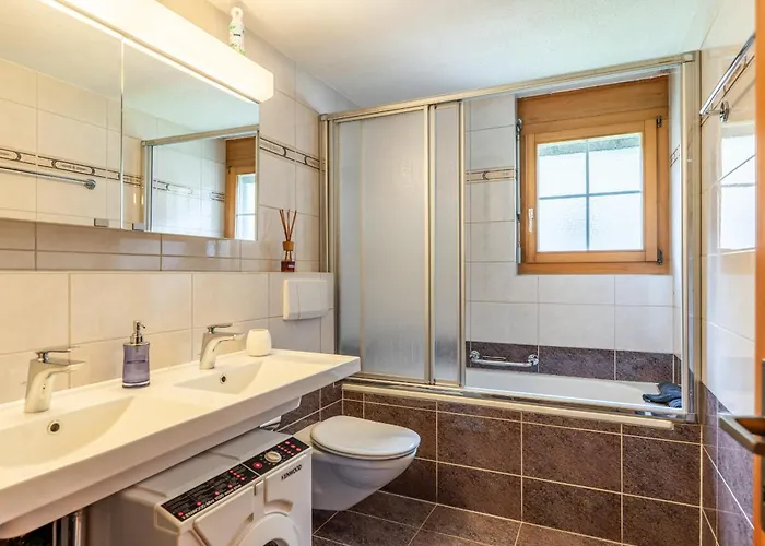 Charming Alpin Violett Appartement