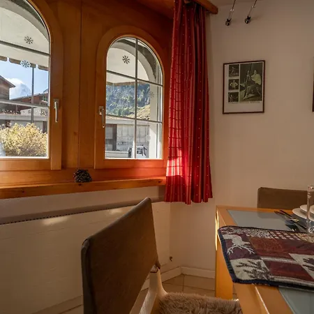 Apartament Charming Alpin Violett
