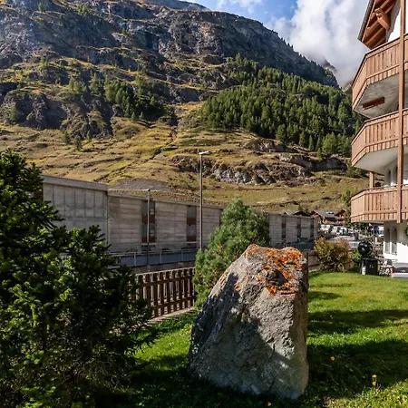 Charming Alpin Violett Apartament Zermatt