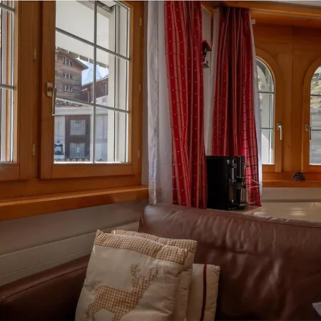 Charming Alpin Violett Appartement